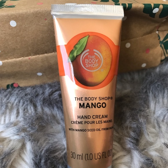 The Body Shop Mango & Strawberry Gift Set - Picture 4 of 6